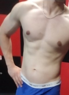 Sexbomb - Male escort in İstanbul Photo 4 of 9