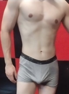 Sexbomb - Male escort in İstanbul Photo 6 of 9