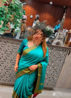 Sexo Chubby Girl - puta in New Delhi Photo 1 of 2