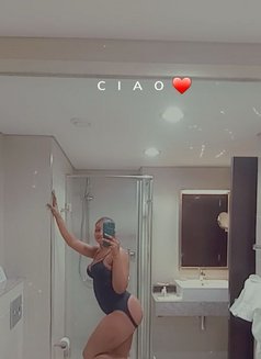 Sexy - escort in Kuala Lumpur Photo 1 of 3