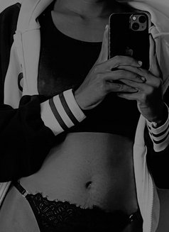 Sexting, meetups and cam session - escort in Colombo Photo 23 of 24