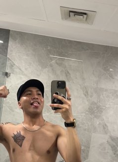 Cream pie Sexual Desire Hot Sexy Hunk - Male escort in Dubai Photo 27 of 29