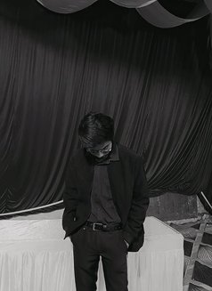 Sexy Abhiraaj - Masajista in Lucknow Photo 1 of 2