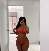 Sexy African Girl ( 93663 // 49551 ) - puta in Noida Photo 1 of 3