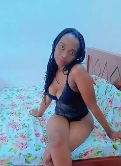 Sexy African Hot Girl Vicky - escort in Chennai Photo 5 of 10