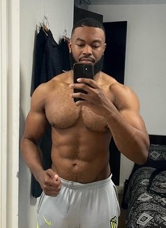 Sexy African Man/poppers Dealer - Male escort in Dubai Photo 1 of 5