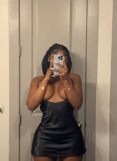 Sexy African Queen Girl - escort in Noida Photo 3 of 3