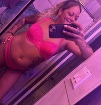 Sexy Alyson Laval - escort in Laval