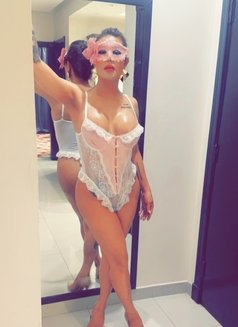 Sexy Amorie - Transsexual escort in Riyadh Photo 16 of 17