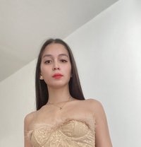 Sexy and Hot Allysa - Transsexual escort in Makati City