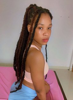 Sexy and Young Classy African Saphiara - escort in Hyderabad Photo 5 of 7