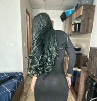 Sexy and Young Classy Girl Joy - puta in Noida