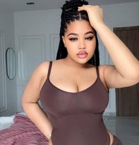 Sexy and Young Classy Girl Lilly - puta in Gurgaon Photo 1 of 6