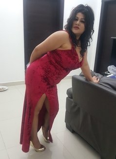 Sexy Armeena - escort in Al Manama Photo 2 of 7