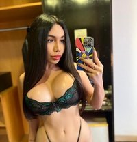 HOTTEST BELINDA - Transsexual escort in Johor Bahru