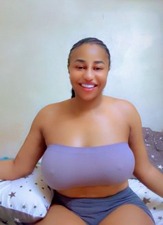 Sexy Beauty - puta in Kuala Lumpur Photo 2 of 5