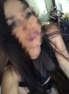 Sexy Bee in TAIPEI - escort in Taipei Photo 6 of 8