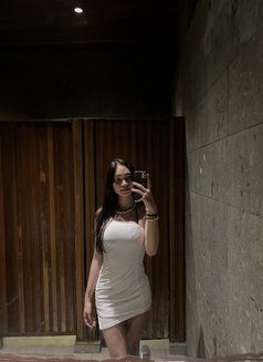 Sexy Bella20 - Transsexual escort in Manila Photo 3 of 3