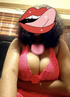 Sexy Berry - escort in Lagos, Nigeria Photo 1 of 2