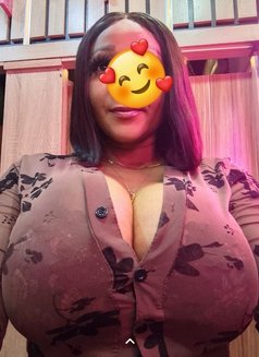 Sexy Berry - escort in Abuja Photo 2 of 6