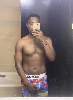 Sexy Black Top G - Acompañantes masculino in Dubai Photo 5 of 5