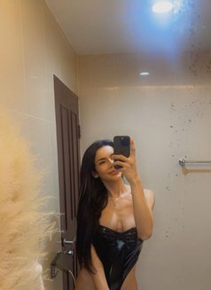 sexy body labyboy both in Bkk - Acompañantes transexual in Bangkok Photo 4 of 6