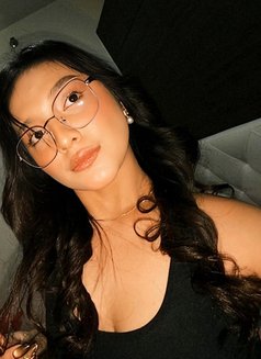 Sexy, Bold & Curvaceous - escort in Makati City Photo 5 of 16