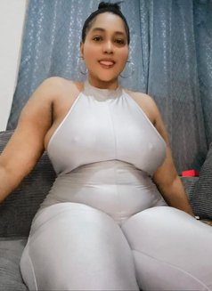 sexy bomb - escort in Mombasa Photo 8 of 9