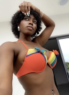 Sexy Brenda - puta in Accra Photo 4 of 5
