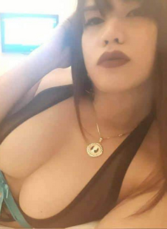 Sexy Busty Curvy Vivian TS - Transsexual escort in Manila Photo 28 of 30