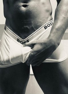 Sexy Chocolate - Male escort in Riyadh Photo 3 of 7