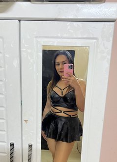 Sexy chubby miah🇵🇭 - Transsexual escort in Dubai Photo 14 of 14