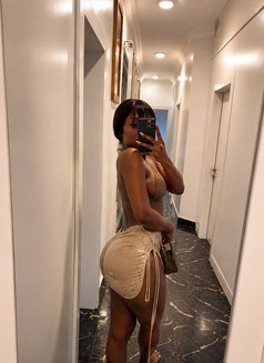 Sexy Cleo - escort in Abidjan Photo 4 of 4