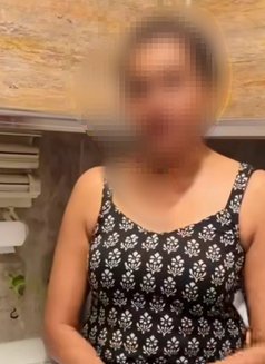 Sexy Corporate (Independent) Girl - puta in Pune Photo 8 of 8