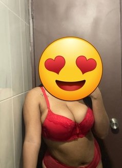 Sexy Curvy julie incall , outcall n cam - escort in Bangalore Photo 2 of 5