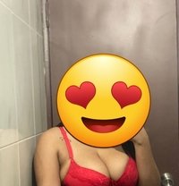 Sexy Curvy julie incall , outcall n cam - puta in Bangalore Photo 2 of 5