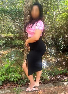 Sexy, Curvy Vandana for Meeting - escort in Colombo Photo 2 of 3