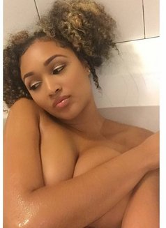 SEXY CYLIS - escort in Dubai Photo 7 of 8