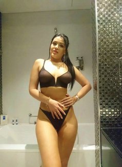 Sexy Cyrila - escort in Dubai Photo 3 of 5
