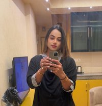 Sexy Diya - Transsexual escort in Lucknow