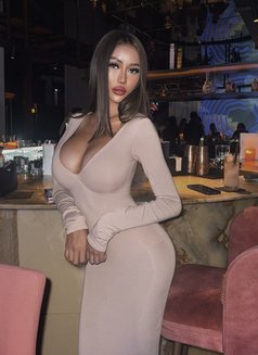 SEXY DOL WITH HARD COCK - Acompañantes transexual in Bali Photo 27 of 29