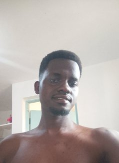 Sexy Dude - masseur in Nairobi Photo 1 of 1