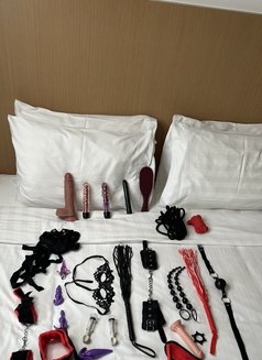 Sexy Ebony Nellie….GFE,,BDSM - puta in Dubai Photo 4 of 10