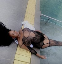 Sexy ebony - puta in Singapore