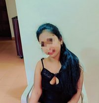 Sexy Ekta colungute - puta in New Delhi