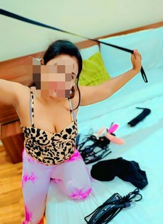 Sexy Ekta kamanhalli - puta in Bangalore Photo 3 of 12
