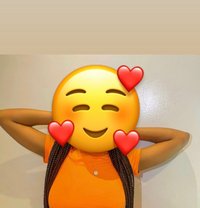 Sexy ella - puta in Noida Photo 1 of 3