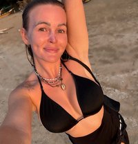 Sexy Elle - escort in Ajmān