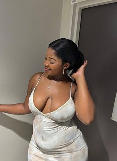 Zara Toto - escort in Guangzhou Photo 2 of 4