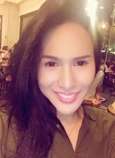 Sexy Gina - Transsexual escort in Makati City Photo 8 of 8